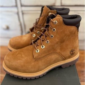NEW! Women's Timberland Waterville 6 Inch Waterproof Boot